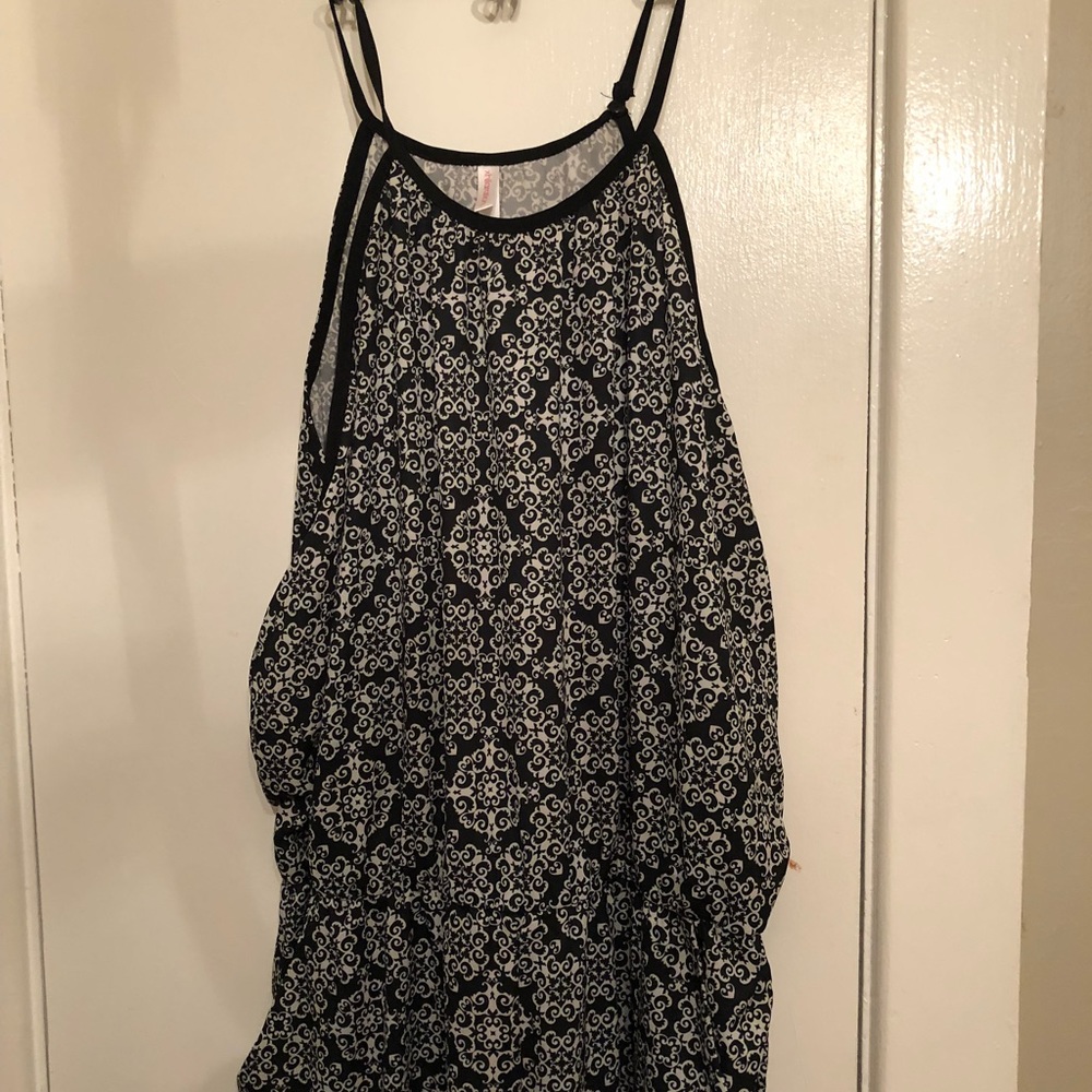 Jumpsuit - Picture 2 of 3